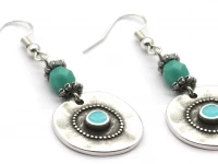 Brincos com contas facetadas e pendente