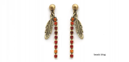 Brincos com Penas e Strass