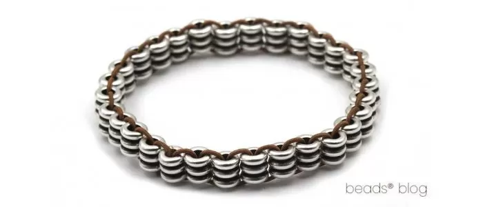 Pulseira Tubos de Metal